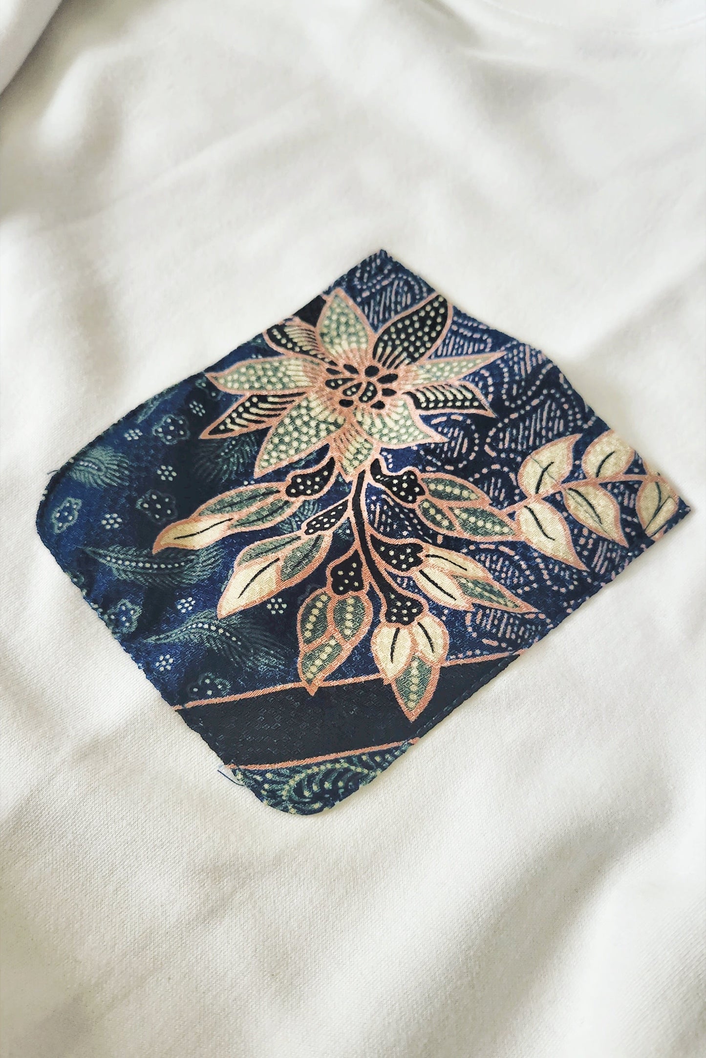 Kotak Unisex Oversized Tee