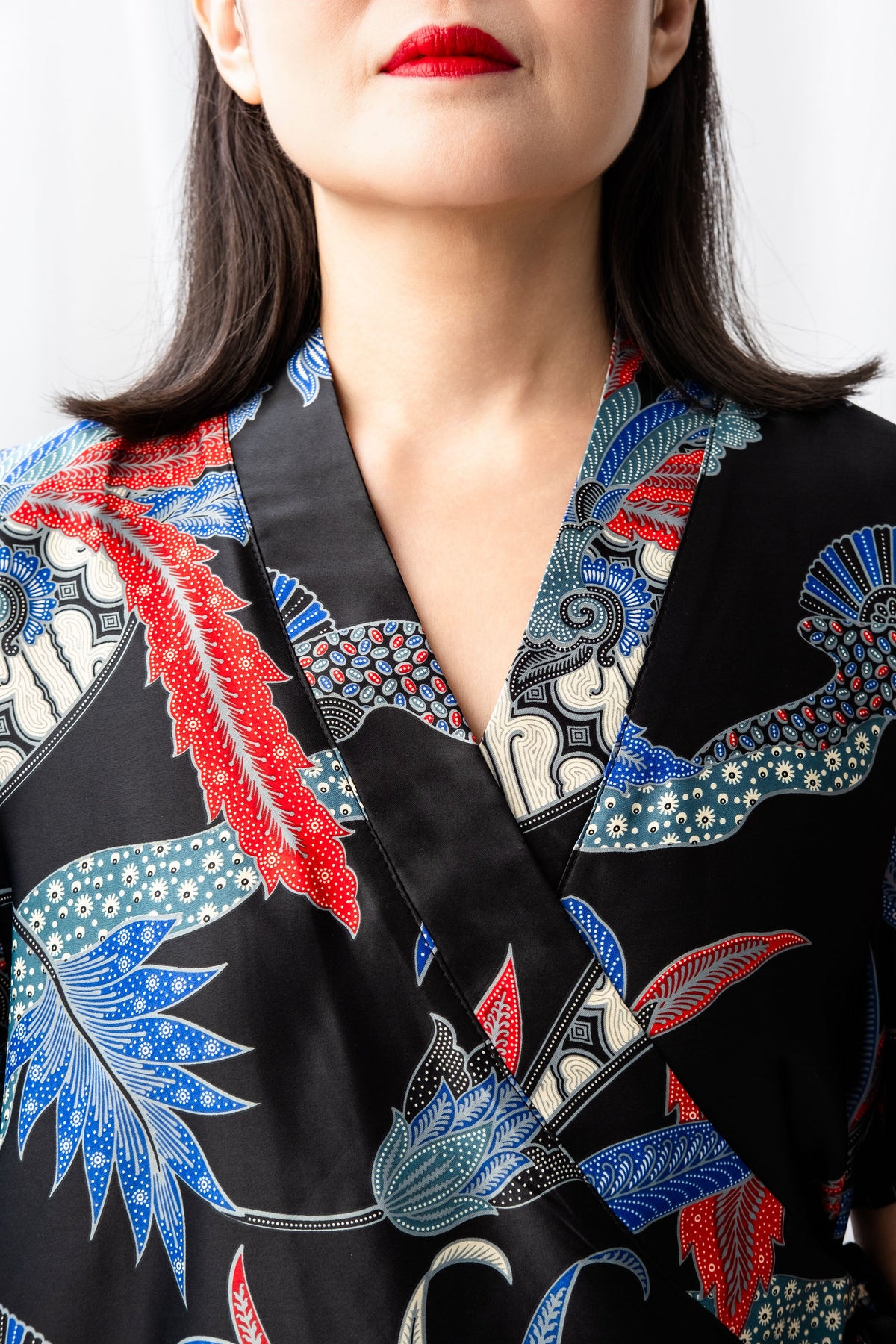 Rimbun Wrap Top