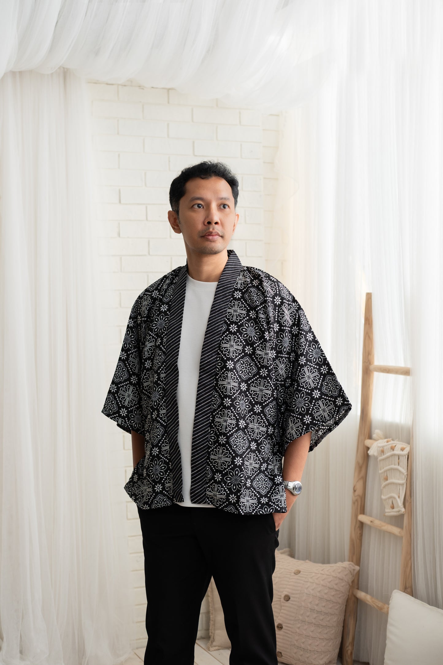 Amari Grey Kimono