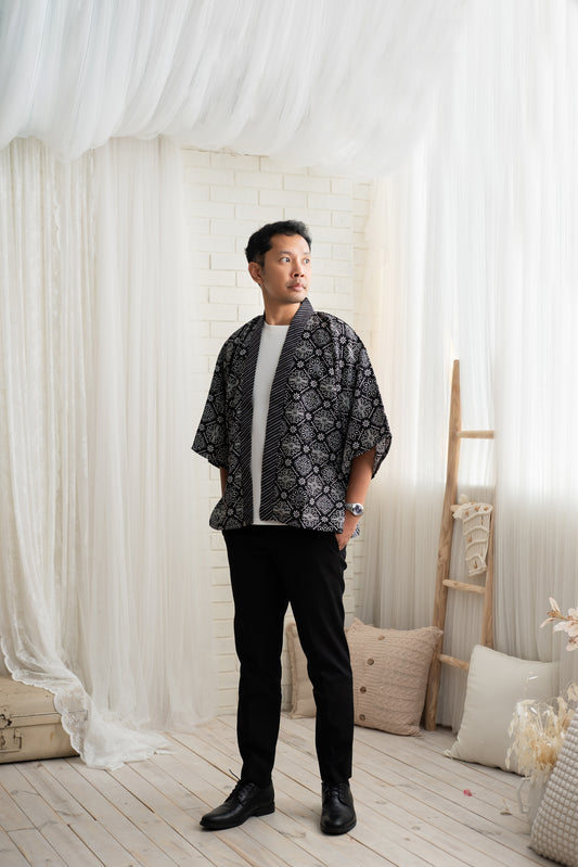 Amari Grey Kimono